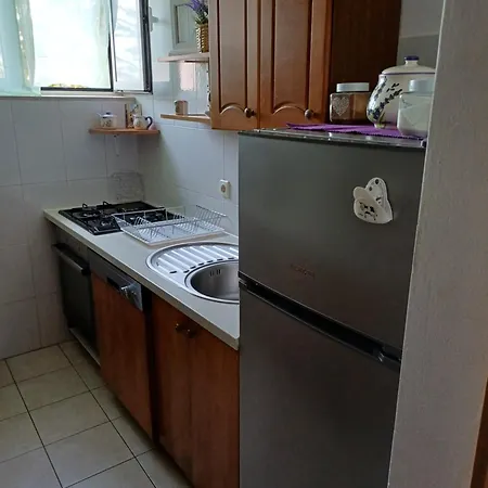 Lav דירה